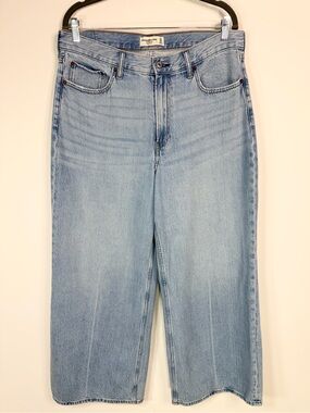 #141 Abercrombie & Fitch 'The Wide Leg High Rise' Women's Jeans - 31 / 12S